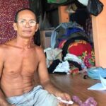  អ្នកបររទេះ​គោដឹកស្រូវសម័យខ្មែរក្រហម