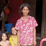 កុមារដែលមិនស្ដាប់បង្គាប់ត្រូវវាយធ្វើបាប និងចាប់ឃុំឃាំងក្នុងទ្រុងជ្រូក