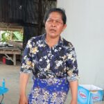 គុណ វណ្ណា៖ ដោយសារតែពិការ ទើបបានធ្វើការងារនៅក្នុងក្រុមកាត់ដេរ
