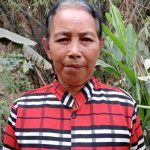 កុមាររែកដីពីបាតត្រពាំង